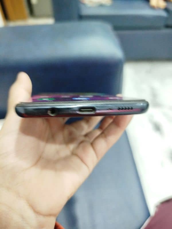 Galaxy A71 10/10 condition and can be little bit negotiable 5