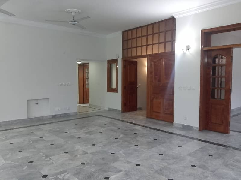 F11 beautiful upper portion for rent 3Bedroom with attached bathroom drawing dining 8