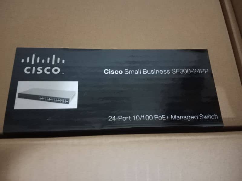 Cisco SF300-24 24-Port 10/100 Poe+Managed Switch 3