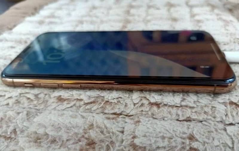 Iphone 11 Pro Pta Approved Physical + Esim 64 GB Gold Colour 88 Health 1