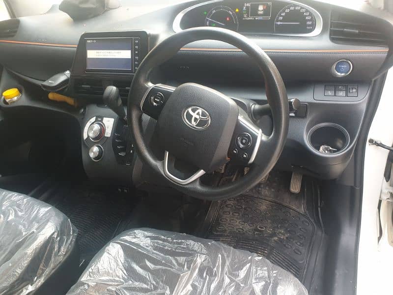 Toyota Sienta 2018 7