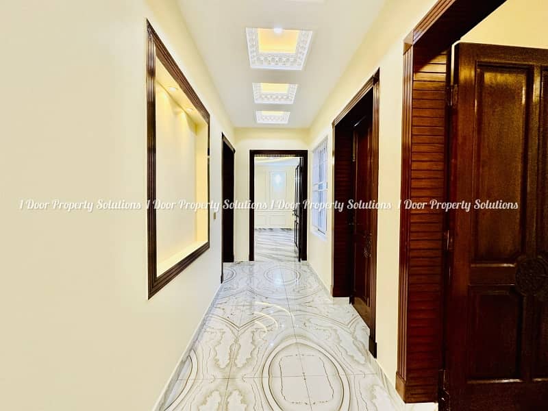 16 Marla Fully Furnished & Most Luxurious House For Sale 4