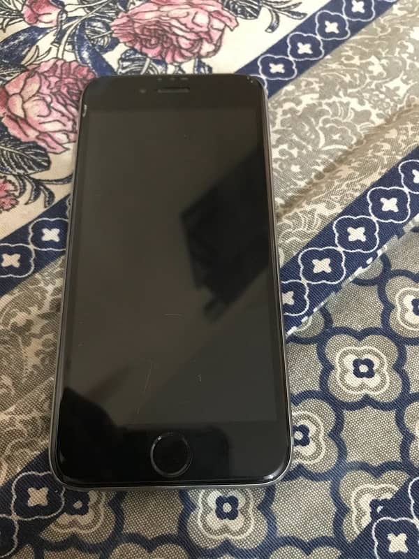 IPhone 6s 10/10 condition. 100 percent battery health Non pta 1