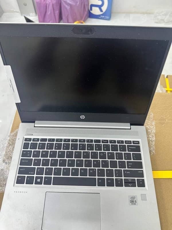 Hp elitebook 430 g7 Core i5 10th generation  8gb ram 256gb ssd 13.3” 1