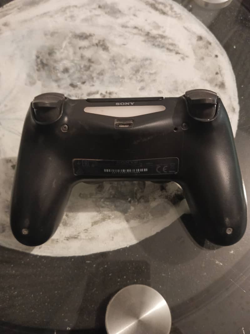 Dualshock 4 controller original used 1