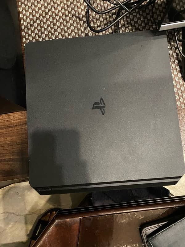 playstation 4 slim 2