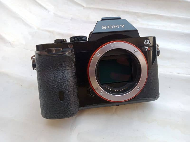 Sony A7R mirror less with 28.70 lens 6