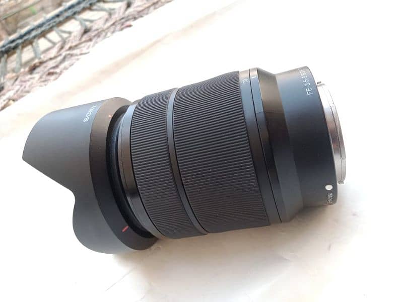 Sony A7R mirror less with 28.70 lens 7