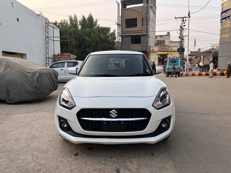 Suzuki Swift GLX CVT 2024 0