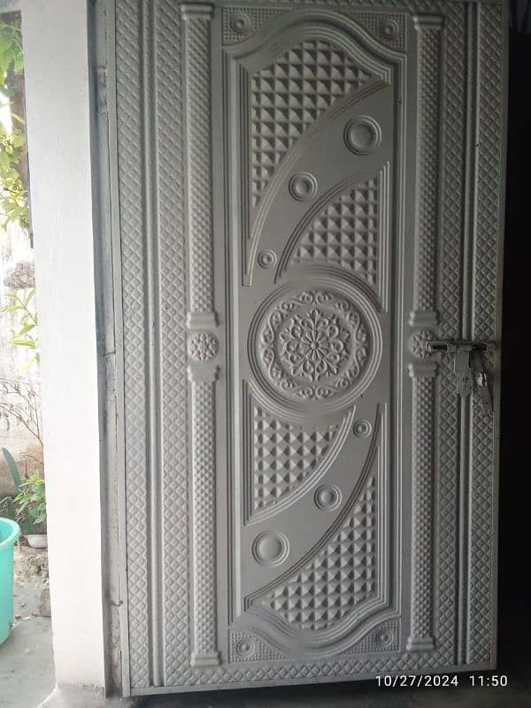 iron Door 6x3 feet 1