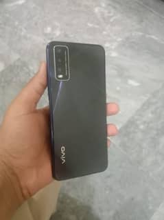 vivo y20 4/64 with box condition 10/9