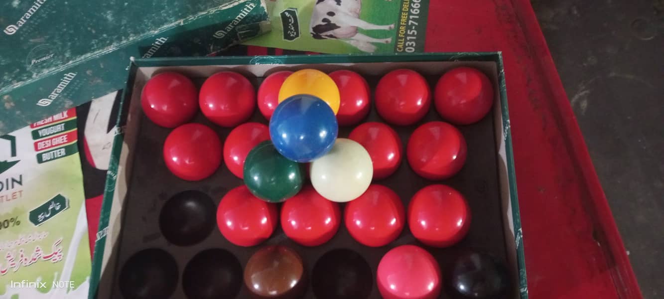 snooker balls 1