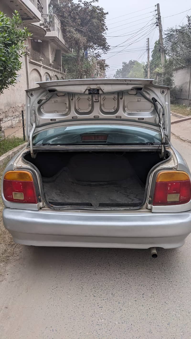 Suzuki Baleno 2004 3