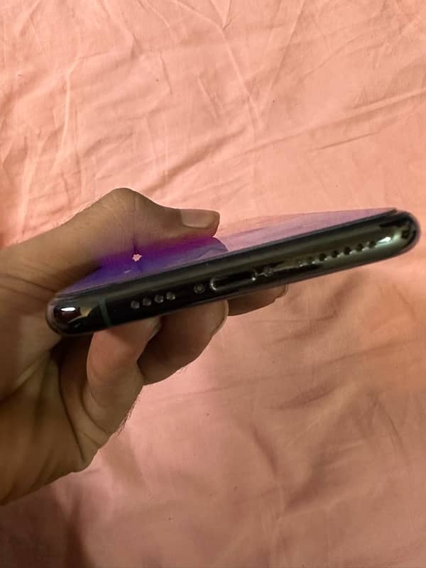 iPhone 11 Pro max 256 gb pta approved . . 3