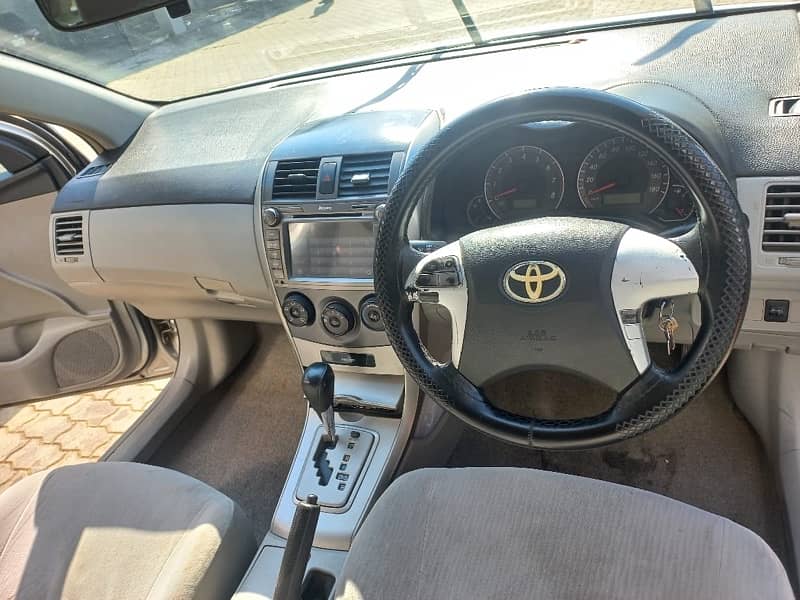 Toyota Corolla Axio 2014 8