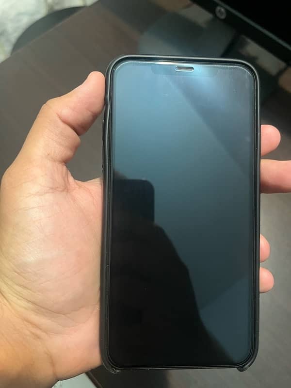 iPhone 11 Pro Max 256GB 7