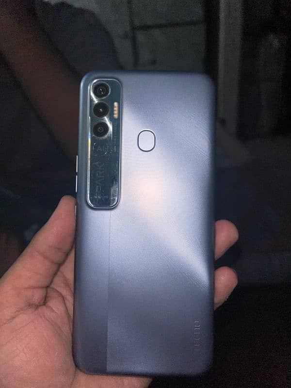 Tecno spark 7 pro 0