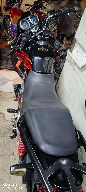 Honda cb150f 2