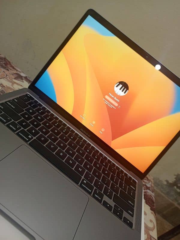 Brand new apple macbook M1 3