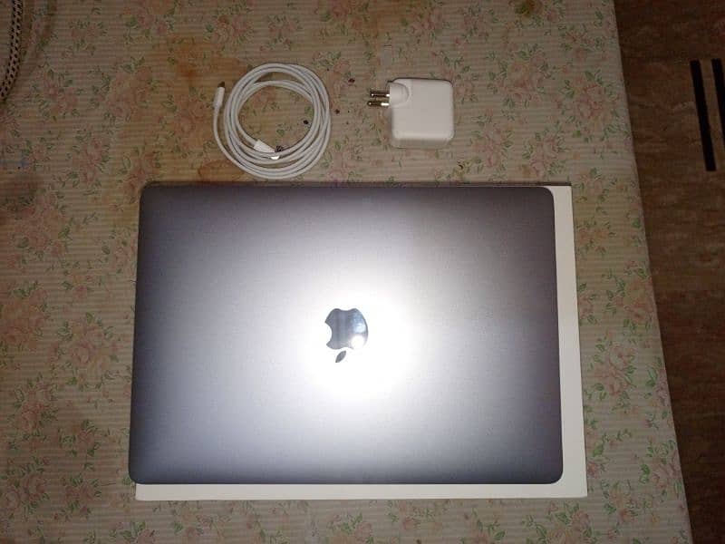 Brand new apple macbook M1 14