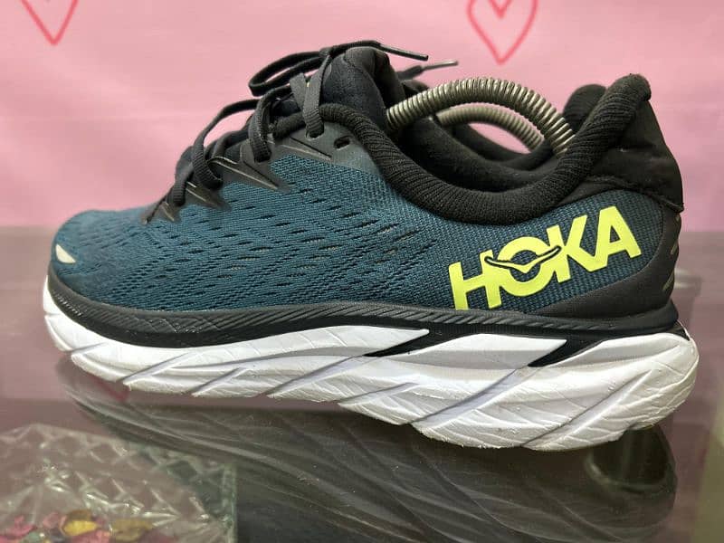 Hoka shoes 10