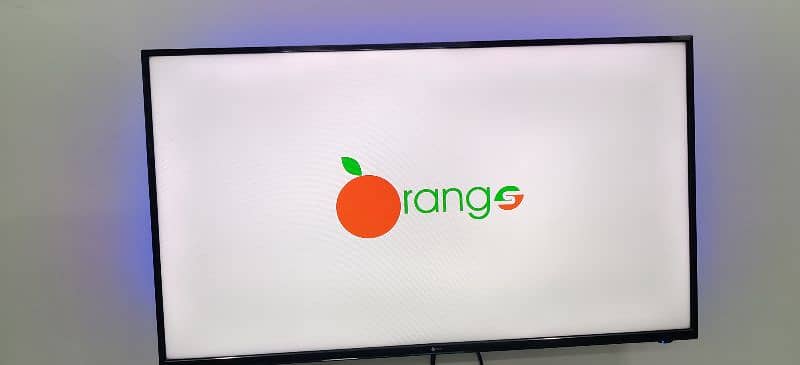 Orange 40 Inch HD LED TV SOL40D33 1