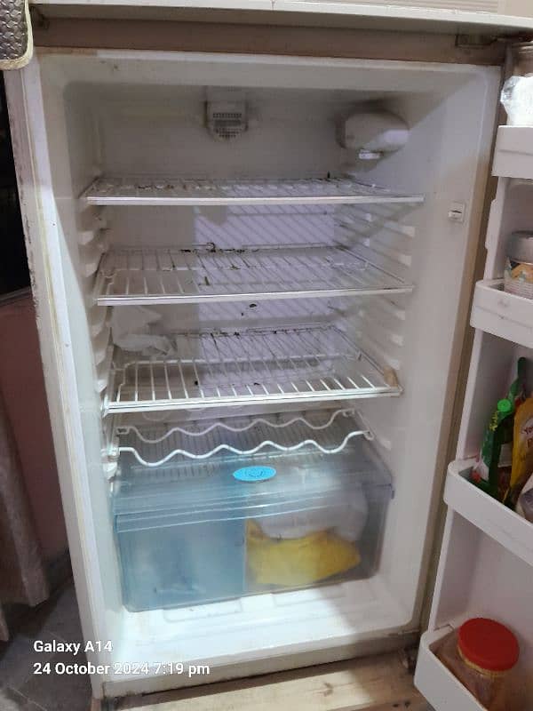 Haier Fridge 0