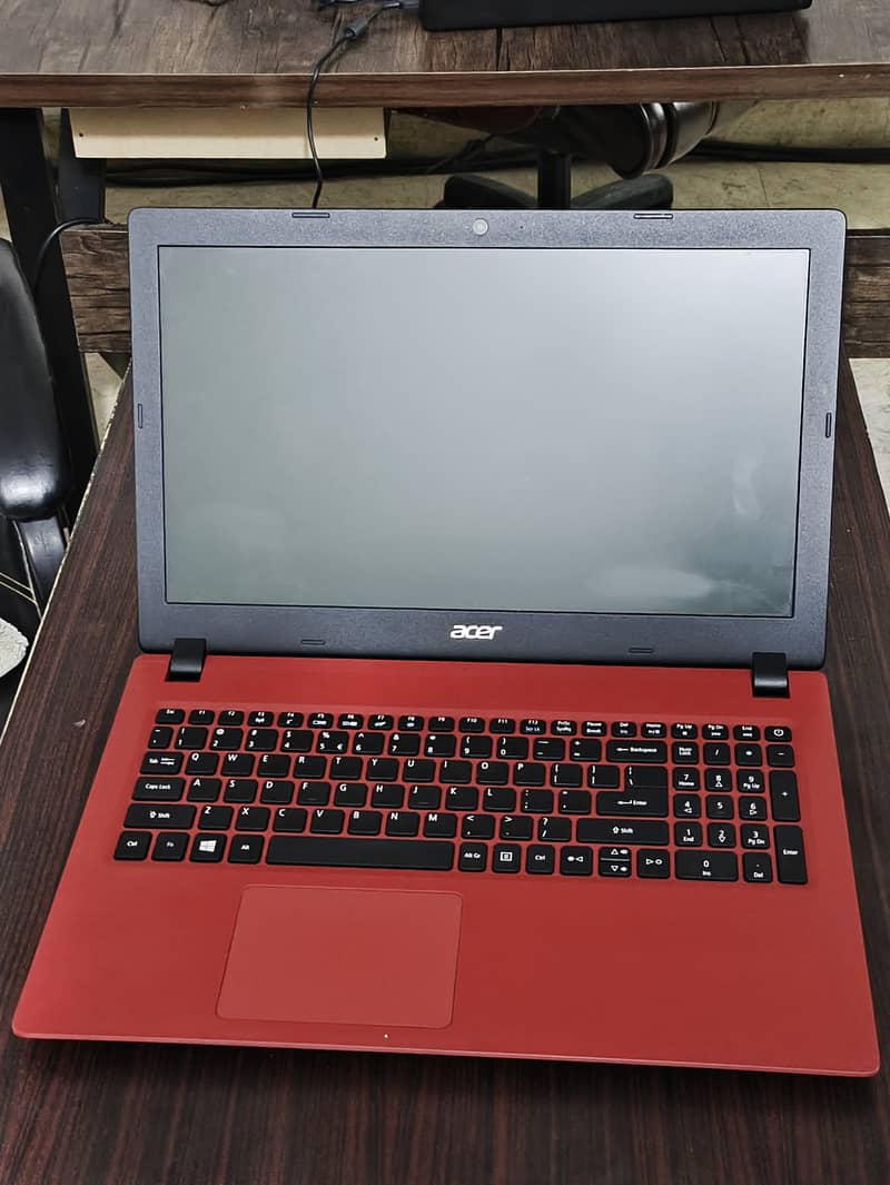 Acer Aspire 3 - A315-51 Core i3 6th Gen 08GB 500GB 0