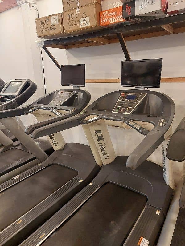 Treadmills / Running Machine / Elleptical / cycles / Homegym 16