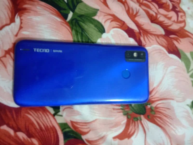 Tecno spark 6go 3