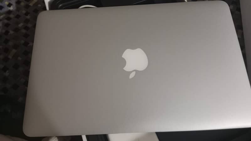 11-inch MacBook Air Mid 2012- Core i5, Great Condition With Box 0