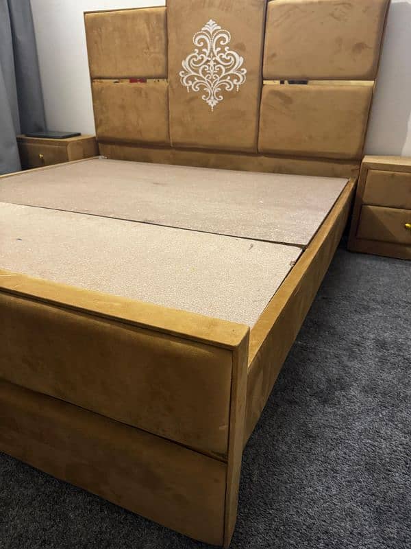 Double Bed With Mattress & Side Tables 4