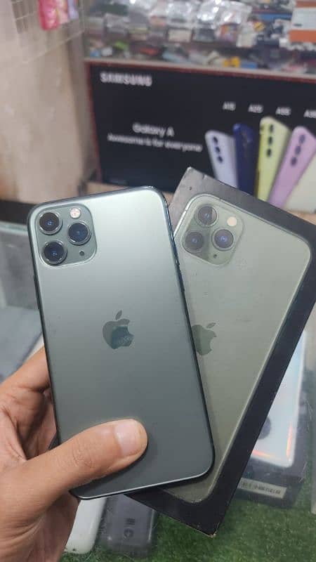 iPhone 11 pro 64gb approved with box 0