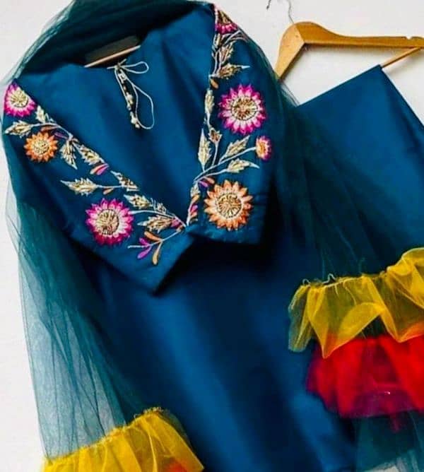 3 pcs women's stitched silk embroidered suit 1