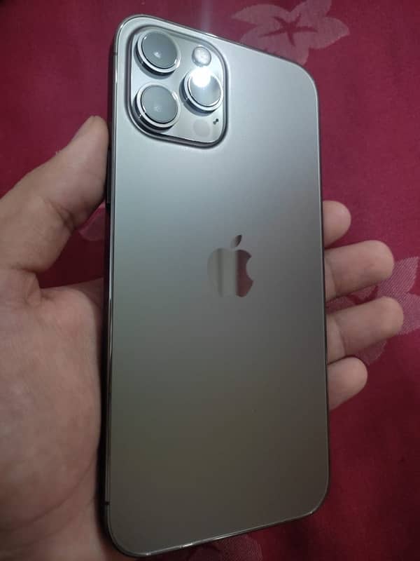 IPhone 12 pro Max 1