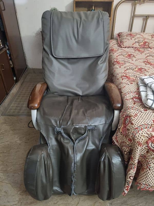 OSIM iSymphony Full body Massage Chair Made in Japan 1