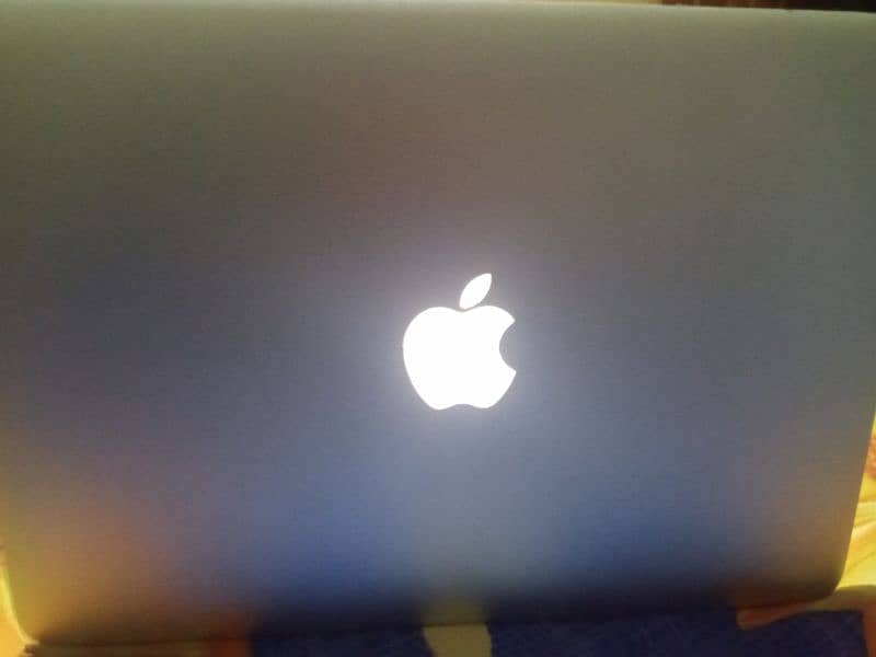 MAC book pro 5