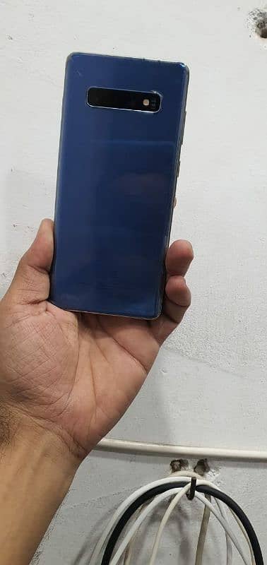 samsung s10 plus 4