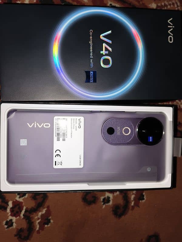 vivo V40 open box only full new guarantee 1