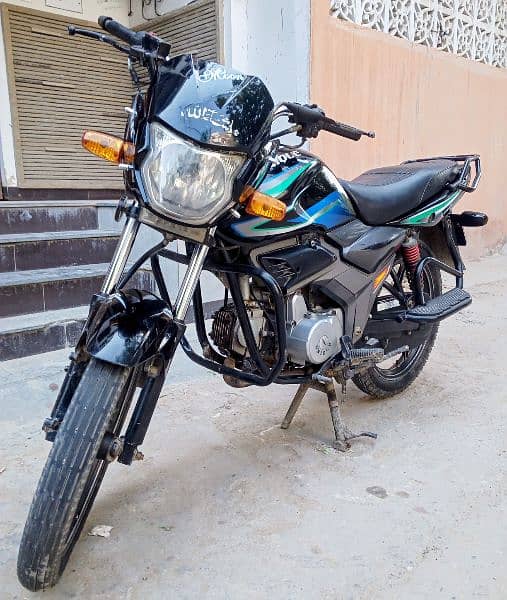 2016 Unique UD100 Karachi Reg. 2