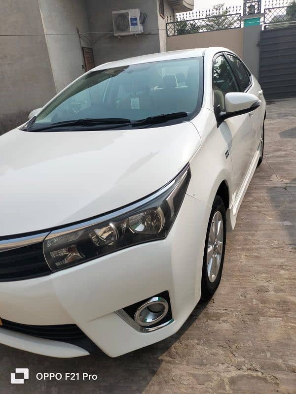 Toyota Corolla Altis 2017 1