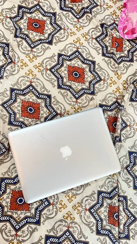 Macbook pro 0