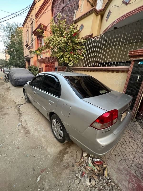 Honda Civic EXi 2004 4