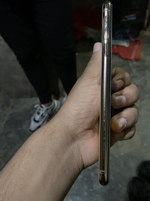 I phone xs max 1