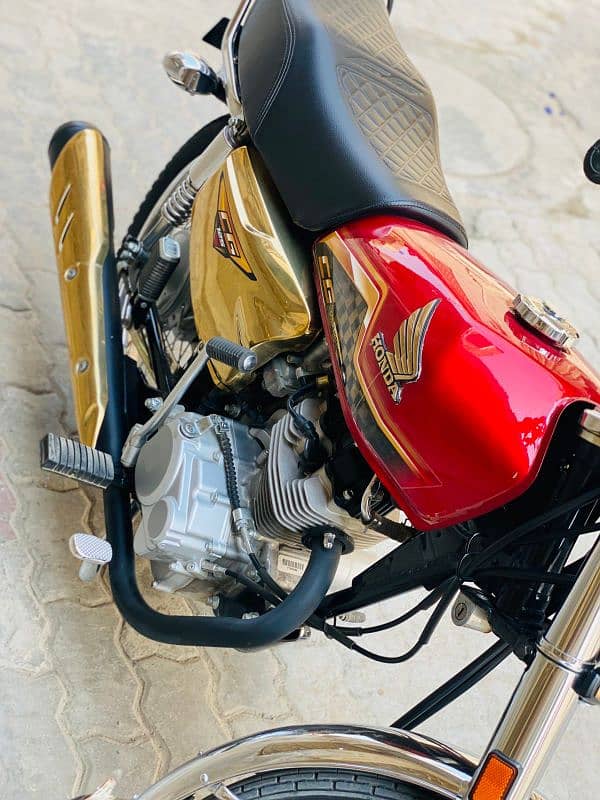 honda 125 gold edition 2024 4