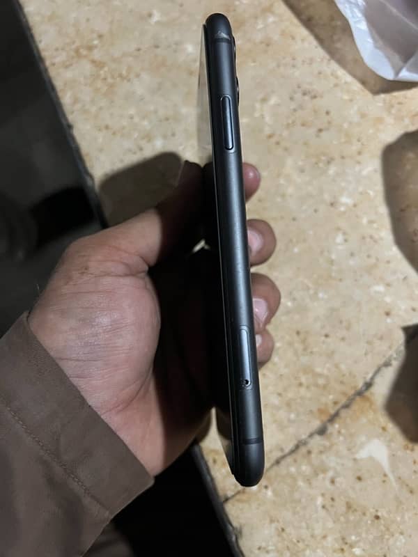 iPhone 11 64 GB black colour jv All ok 3