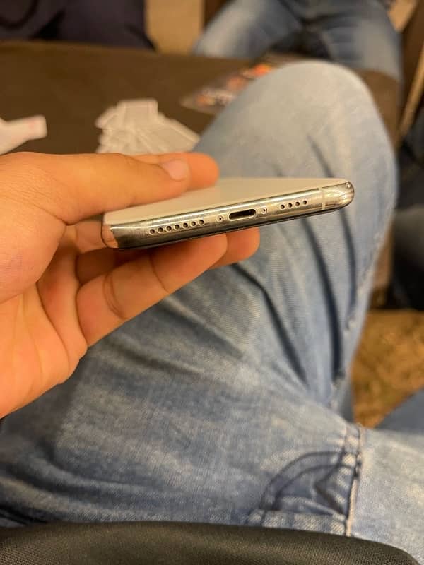 iPhone 11 Pro Max ( PTA Approved ) 5