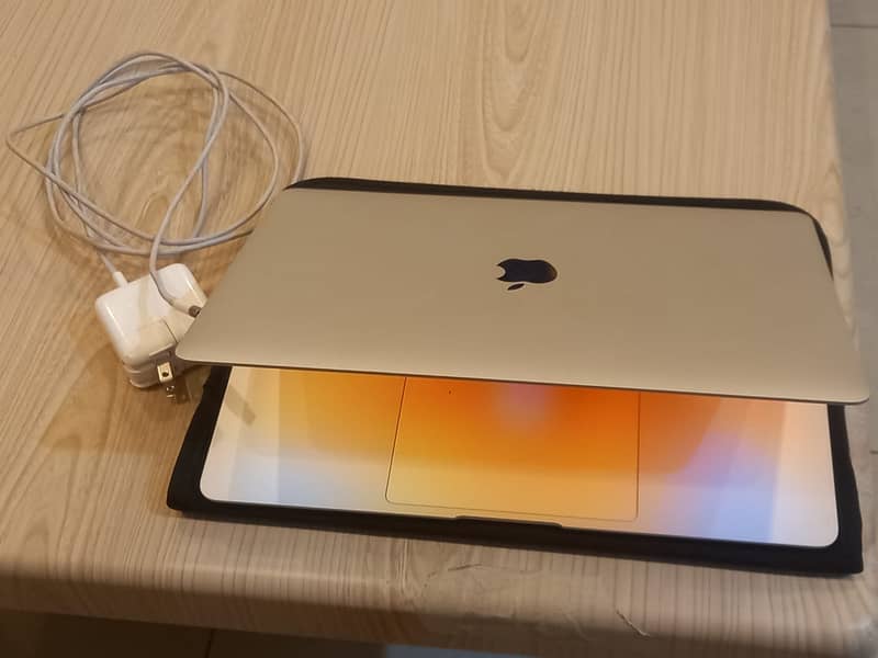 Macbook Air M12020 Apple 6