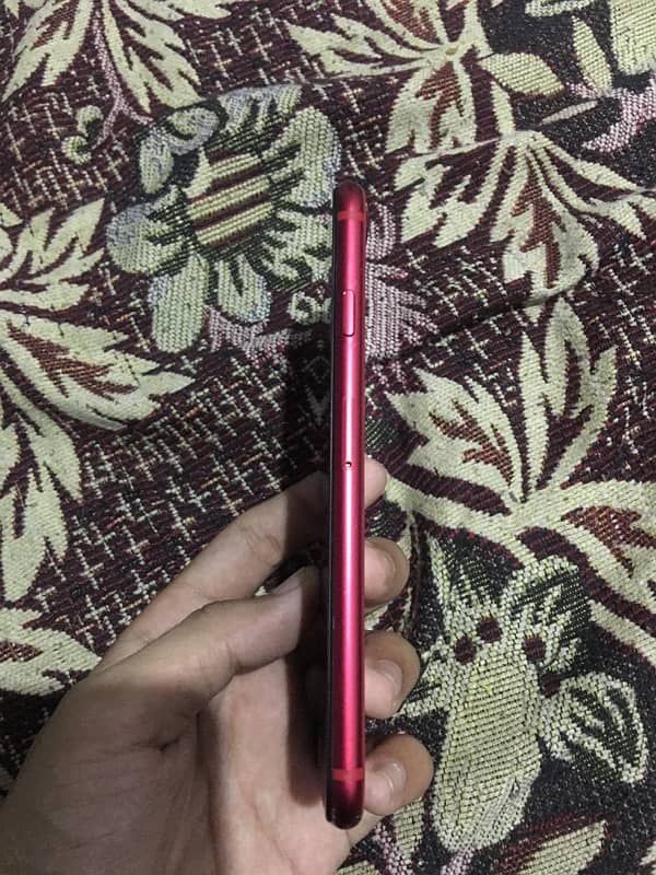 IPHONE SE 2020 Ex possible with one plus. 2