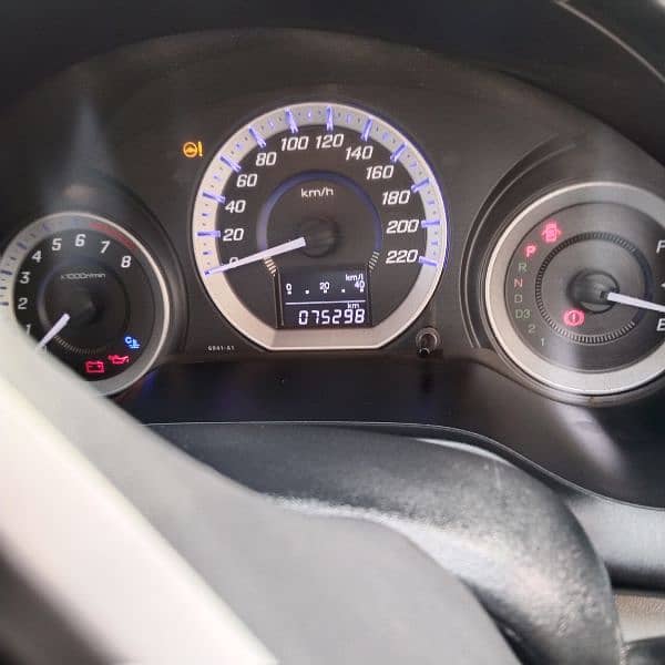 Honda City IVTEC 2018 1.3 Auto 8